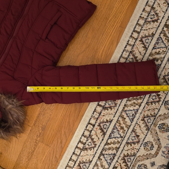 MARALYN & ME WOMENS JUNIOR SIZE PURPLE FAUX FUR HOODED ZIPPERED COAT SIZE MEDIUM - Picture 15 of 16